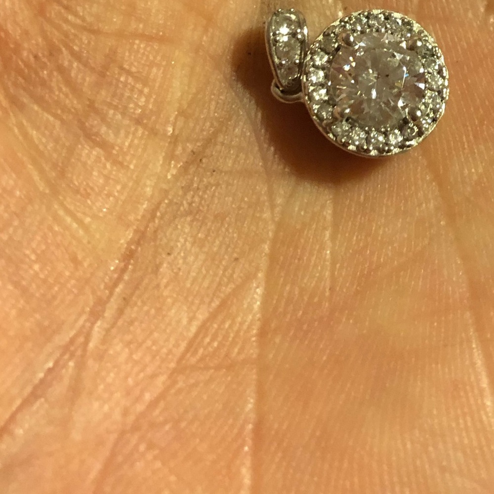 Swarovski crystal pendant, round